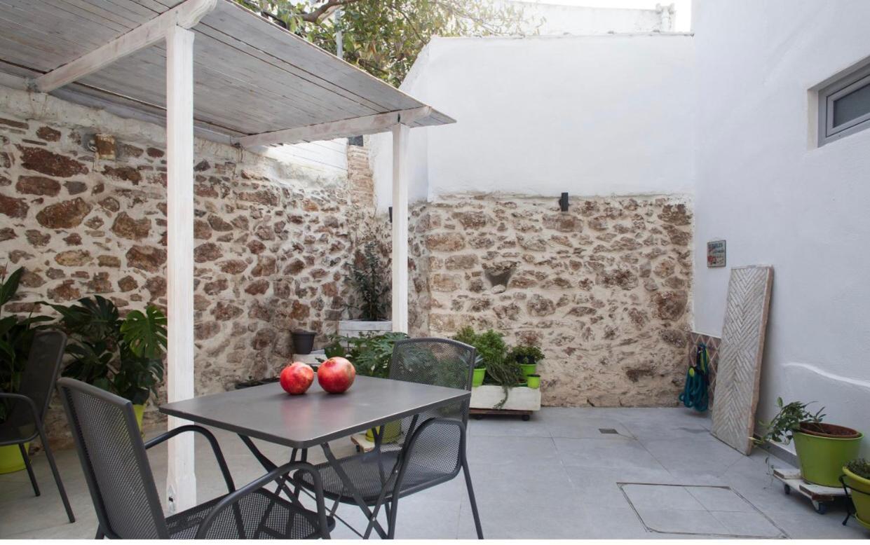 A Litte Taste Of Home Guest House Atena Exterior foto