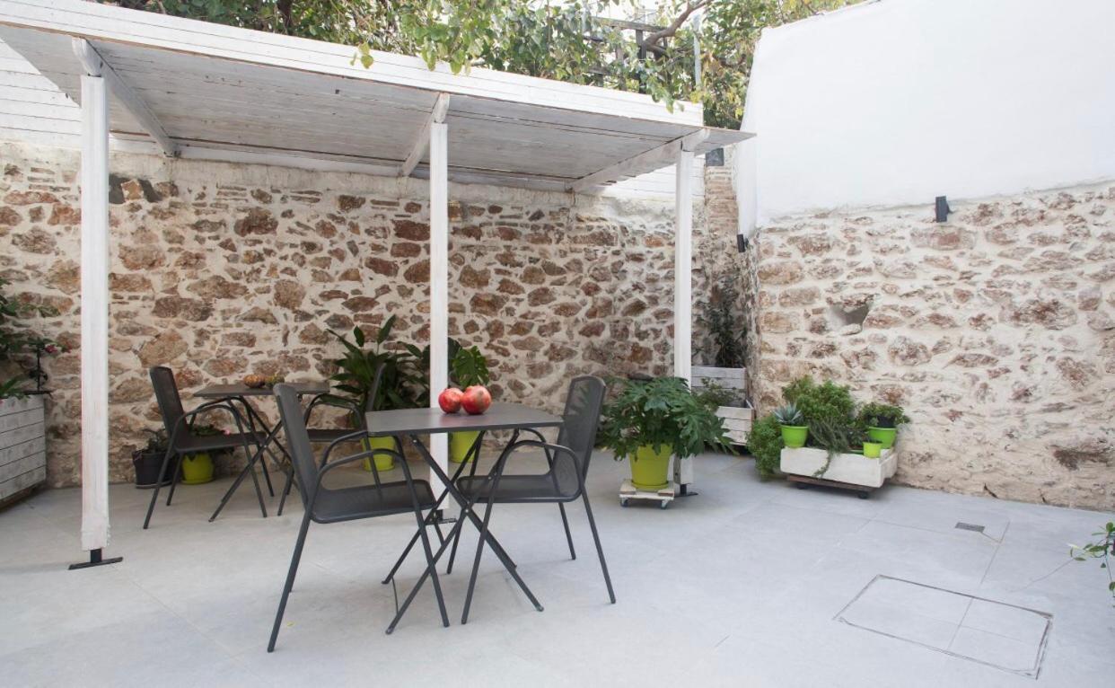 A Litte Taste Of Home Guest House Atena Exterior foto