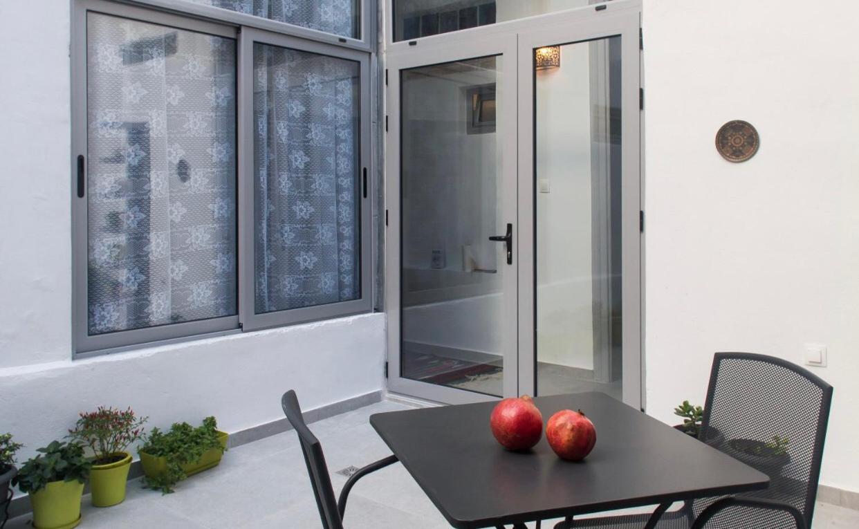 A Litte Taste Of Home Guest House Atena Exterior foto
